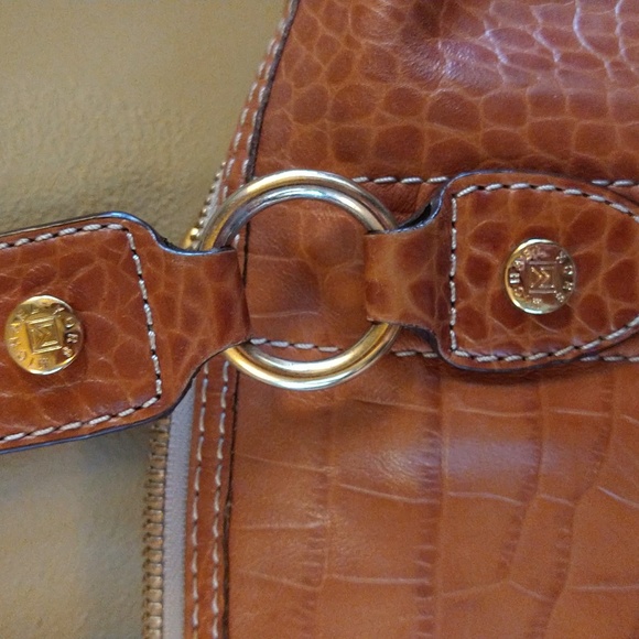 VGUC. Vintage Michael Michael kors alligator print leather handbag. - Picture 4 of 16